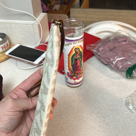 Michael Kors Wrislet - Picture 5 of 9